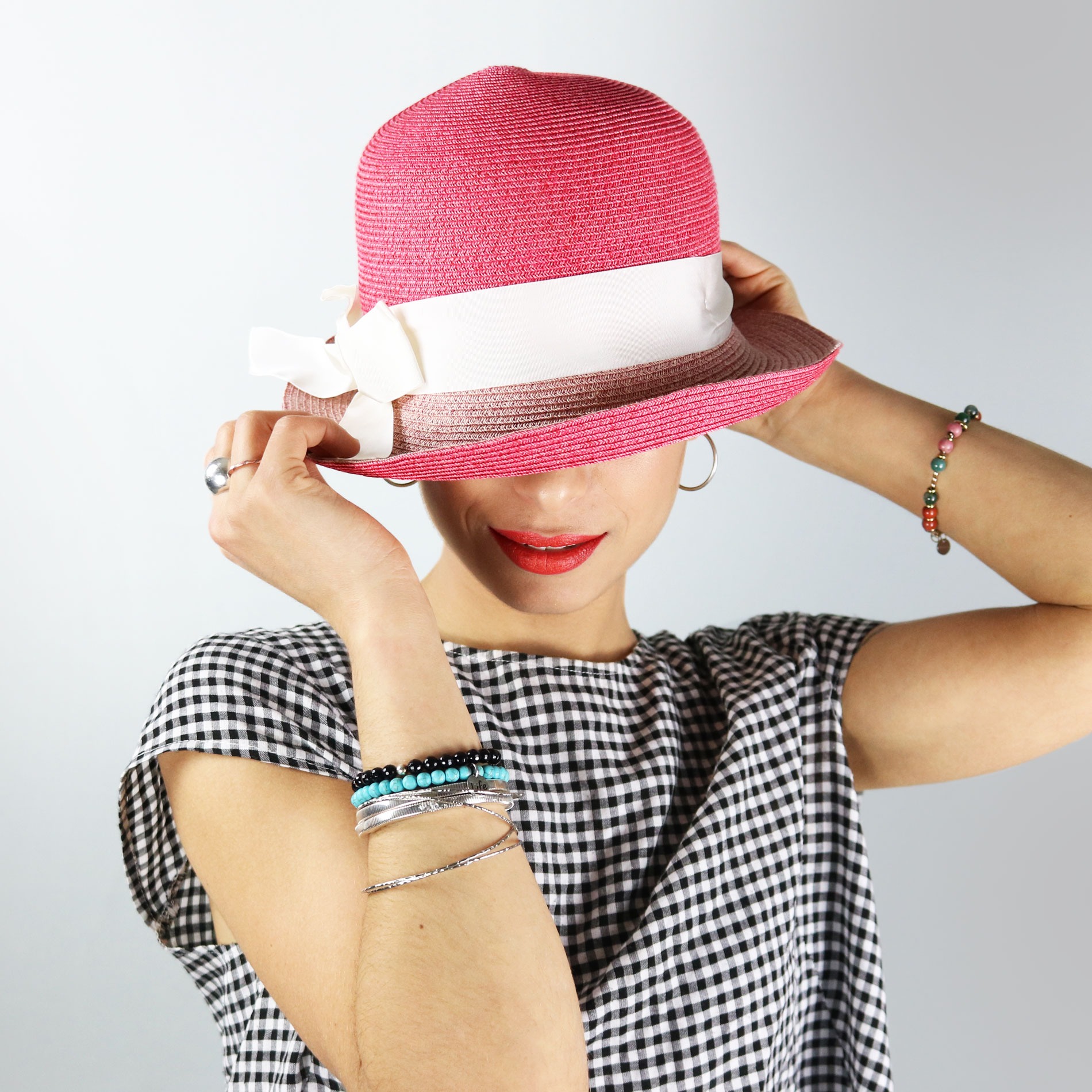 Pink women's hat perfect for a romantic walk