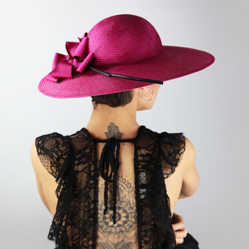 Fuchsia ceremony hat with bow