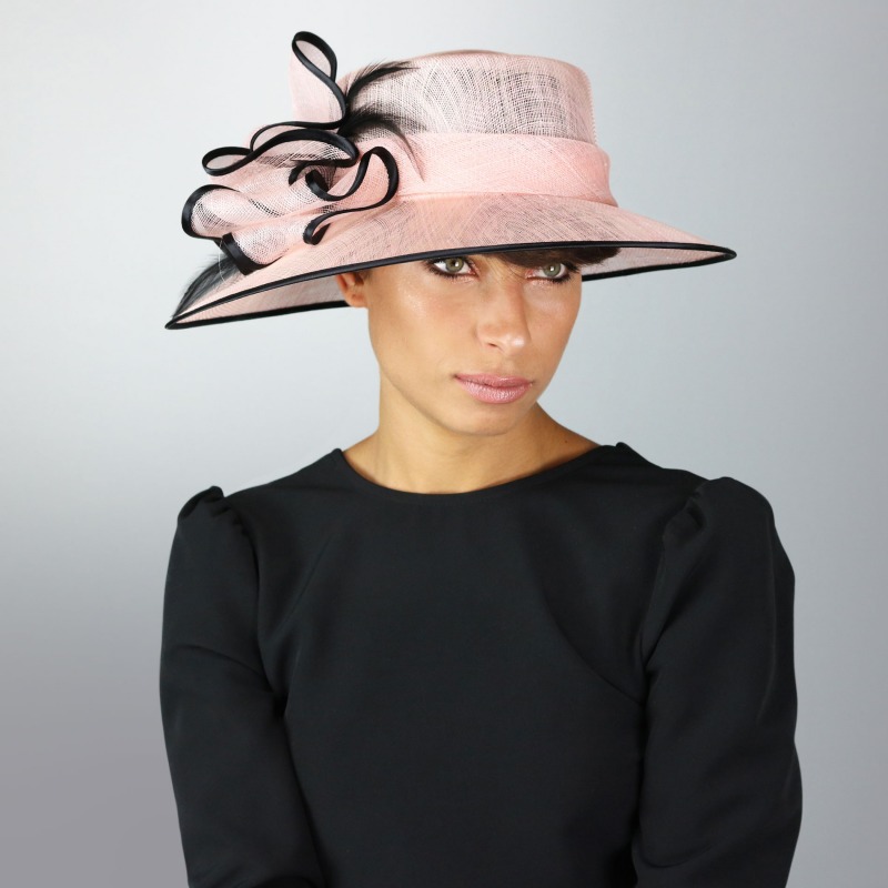 Pink ceremony hat Chiku