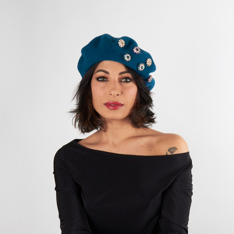 Women's beret hat with applied gems | Complit